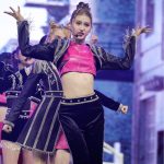 【ライブレポート】MOONCHILD、シックな黒衣装で初の海外ステージ！韓国「2023 Weverse Con Festival」初日に出演