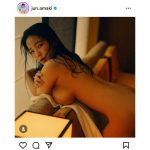 天木じゅん、濡れ髪の裸身ショットでセクシーボディ全開