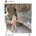 藤田いろは、ワンピースまくり上げセクシー美脚全開！