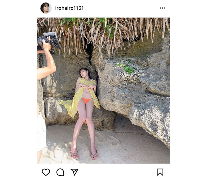 藤田いろは、ワンピースまくり上げセクシー美脚全開！