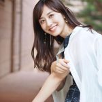 斎藤ちはるアナウンサー、肩出しセクシー＆美麗な横顔で魅了