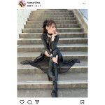 レースクイーン・浜嶋りな、セクシーな黒コスチュームから美脚チラリ