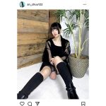 #2i2・森嶋あんり、全身ブラックコーデで際立つ透明肌