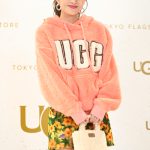 【写真特集】ももクロ・百田夏菜子、花柄ショートパンツで美脚をスラリと披露！＜「UGG(R) TOKYO FLAGSHIP STORE」オープニングイベント＞