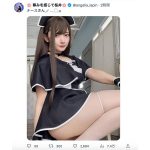 コスプレイヤー・尊みを感じて桜井、丸みの桃尻ラインがあらわな真っ黒ナースでフェチ刺激！