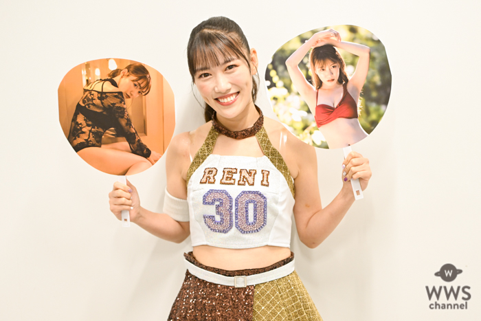 【動画】ももクロ・高城れに、お腹チラリのチアリーダー衣装で30歳になった心境＆初写真集への想いを語る