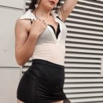 台湾出身コスプレイヤー・ふみか、「コスホリック」でタイトなスーツ姿でむっちりボディをお届け