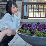 【動画】保科凜(Jams Collection)が大阪でクールな美脚ファッションで登場！