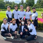 新井美穂、ミニスカゴルフウェアで関東女子倶楽部対抗でのラウンドを振り返る！ 「次回は上位を狙えるよう一人一人が切磋琢磨したい」