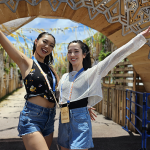 【動画】沖縄美女・上地紗也香、穐山あやが美ボディアピールの夏コーデで登場！コロナサンセットフェス2023をレポート＜CORONA SUNSETS FETIVAL 2023＞