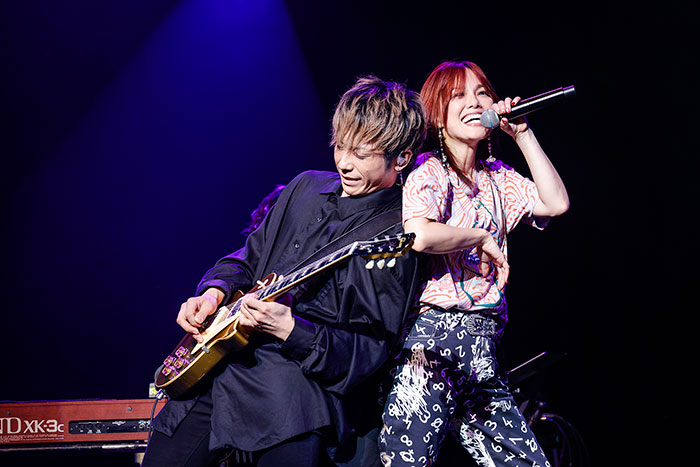 相川七瀬、満員御礼の七夕ライブでロックの夏スタート