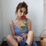 板野友美、無防備に美脚のぞかせたワンピース姿に「可愛すぎる〜」、「色っぽいヨ」の声