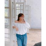 平祐奈、さりげない肌見せ＆サイドスリットが女性らしいブラックシャツワンピ姿やオフショルダー＆デニムのカジュアル姿の『原色美少女図鑑』オフショットに「正に、何色にも染められていない、原色の美女」と反響