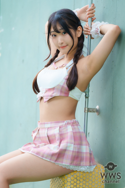 【写真特集】藤田芽愛（グランダルメ）、韓国風スカート身に付けセクシーに脇見せ！＜チャンスプール撮影会 in アマゴーラ＞