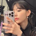 宮脇咲良、肩が透ける黒色お姫さまコーデにファン大熱狂！「ほんとにかわいいすべてが大優勝」と歓喜の声