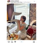 ゴルフインフルエンサー・藤澤響花、エレガントな雰囲気漂うアフターヌーンティーショットを公開！「ゴージャス感あって素敵」とファン歓喜の声