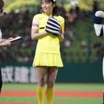 元ＳＫＥ・惣田紗莉渚が売り子衣装で始球式に登場!「点数をつけるなら８０点」