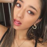 みちょぱ、色っぽい焼け美肌にゴールドのネックレスを身につけてパシャリ！「夏が似合う女ナンバーワン」とファンから歓喜の声