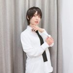 声優・上坂すみれ、白シャツ×ネクタイで『イケメンすぎる』男装を披露！