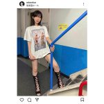 光宗薫、プロレスTシャツと編み上げブーツで美脚を大胆に披露「綺麗すぎて見惚れる。」「セクシーな美脚」とファン歓喜