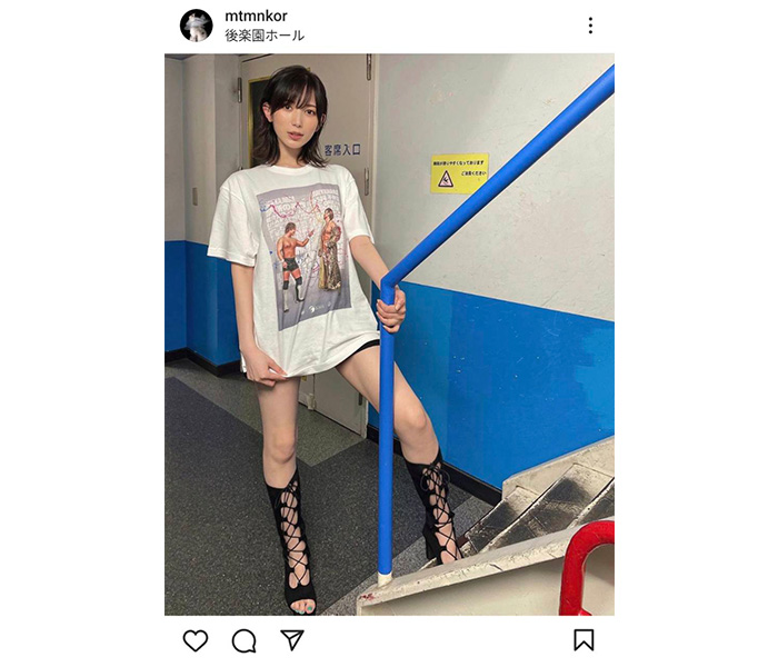 光宗薫、プロレスTシャツと編み上げブーツで美脚を大胆に披露「綺麗すぎて見惚れる。」「セクシーな美脚」とファン歓喜