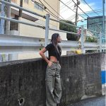 みちょぱ、ヘソだしコーデで鍛え上げられた腹筋をチラリ「鬼くびれ」「スタイルイイな〜〜〜」とファン歓喜