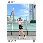 いしかわなつみ、白T×短パンのラフコーデで美脚スラリ「脚綺麗ですね」「コーデ似合ってる！」とファン歓喜