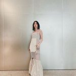 のん、大人っぽいマーメイドワンピ×アーマーリングを姿を披露