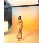 のん、大人っぽいマーメイドワンピ×アーマーリングを姿を披露