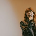 あいみょん、「Live & Documentary Film AIMYON 弾き語りLIVE 2022 -サーチライト- in 阪神甲子園球場」のDolby Atmos先行上映会を東京と大阪で開催