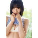 コスプレイヤー・こまめ、ドキドキの脱ぎかけ衣装で美バストチラリ