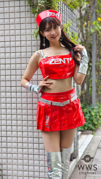 【動画】佐々木美乃里が鮮やかな赤のZENTレースクイーン衣装で登場！日本レースクイーン大賞新人部門グランプリへ向けて語る
