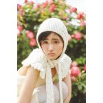 原菜乃華、バラに囲まれた花園で魅せる眼差し！「bis」初登場