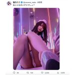 コスプレイヤー・猫乃ここ、暗闇のパンチラM字開脚でファン悩殺