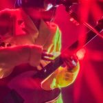 のん、蛍光イエローのスーツ衣装姿に称賛の声＜J-WAVE INSPIRE TOKYO 2023＞