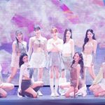 NiziU、初のスタジアムライブをサプライズ発表！美脚ファッションで東京4daysを沸かす