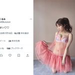 AKB48・鈴木くるみ、透け感水着オフショットで見せる透明肌にファンうっとり