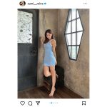 鷲見玲奈、ミニスカタイトなワンピース姿で『峰不二子ボディ』全開！