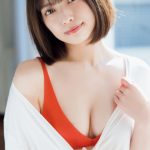 元ベイビーレイズJAPAN・高見奈央（なおすけ）、お部屋でまったり無防備バストで誘惑