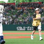 【写真特集】辻希美が始球式でワンバン投球！から揚げユニフォームでベルーナドームに登場＜埼玉西武ライオンズ＞