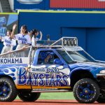 【写真特集】≠MEがハマスタに来場！セレモニアルピッチでは個性的な投球で沸かす！