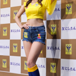 【動画】あのん、美脚アピールのデニムショートパンツで登場！2代目シントトロイデンガールズ就任