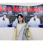 のん、衣装チェンジ！個性的な衣装を着こなしたオフショに称賛の声「さすが」「ローマの鎧を軽くしたよう」「とてもカッコいい」