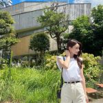 ダレノガレ明美、夏らしいショートパンツ姿でパシャリ！「写真撮る時だけ日傘とパーカー脱いでます」とコメント