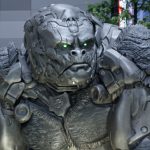 中島健人・仲里依紗が大興奮！映画『トランスフォーマー／ビースト覚醒』等身大オプティマスプライム、オプティマスプライマル、新宿・歌舞伎町シネシティ広場で覚醒！