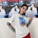 のん、オンラインイベントで"白目"披露「まだまだ、研究途中の白目です」＆笑顔でピースのオフショも！ファンから「白目のインパクトが強い」「黒目の大きい素敵目目なのんちゃん」と反響も