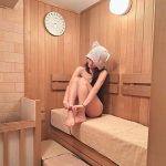 雪平莉左、ワンショルの水着でむっちり裏ももチラリ「可愛くてセクシー」「スタイル、カッコいいです。」とファン歓喜