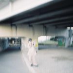 日比美思×木下昂一、『スクエアチェキ』と『ことば』で創る展示企画「往復写簡」の開催が決定