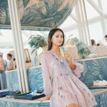 みちょぱ、ミニワンピからのぞく健康的な美脚でファンを瞬殺!「洋服の雰囲気違っても可愛いですね」ファン絶賛!