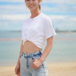 家平有希＆瑠璃奈、新井美穂がヘソ出し、美脚アピールのミニ丈コーデで大阪のビーチを魅了！ ＜MUSIC CIRCUS'23＞